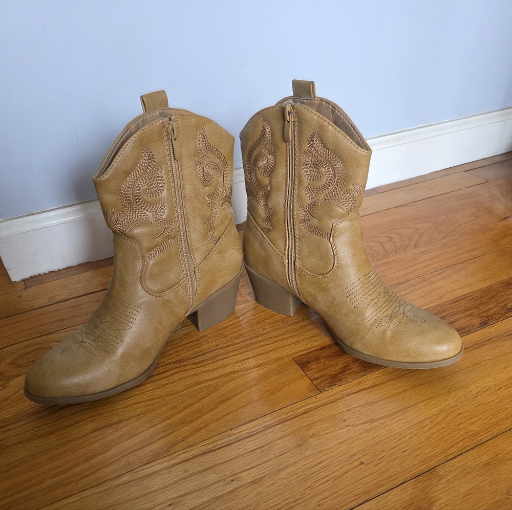 Global Win Tan Western Ankle Boots with Embroidered Detail